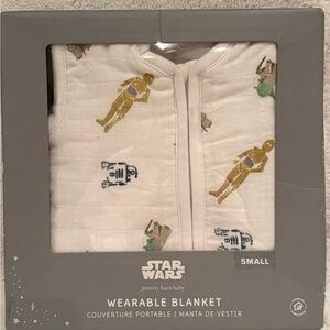 Pottery Barn Kids Star Wars Wearable Blanket - White and Gold Small